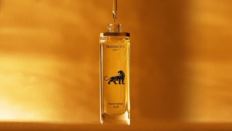Maison 21G bespoke perfume bottle, Singapore